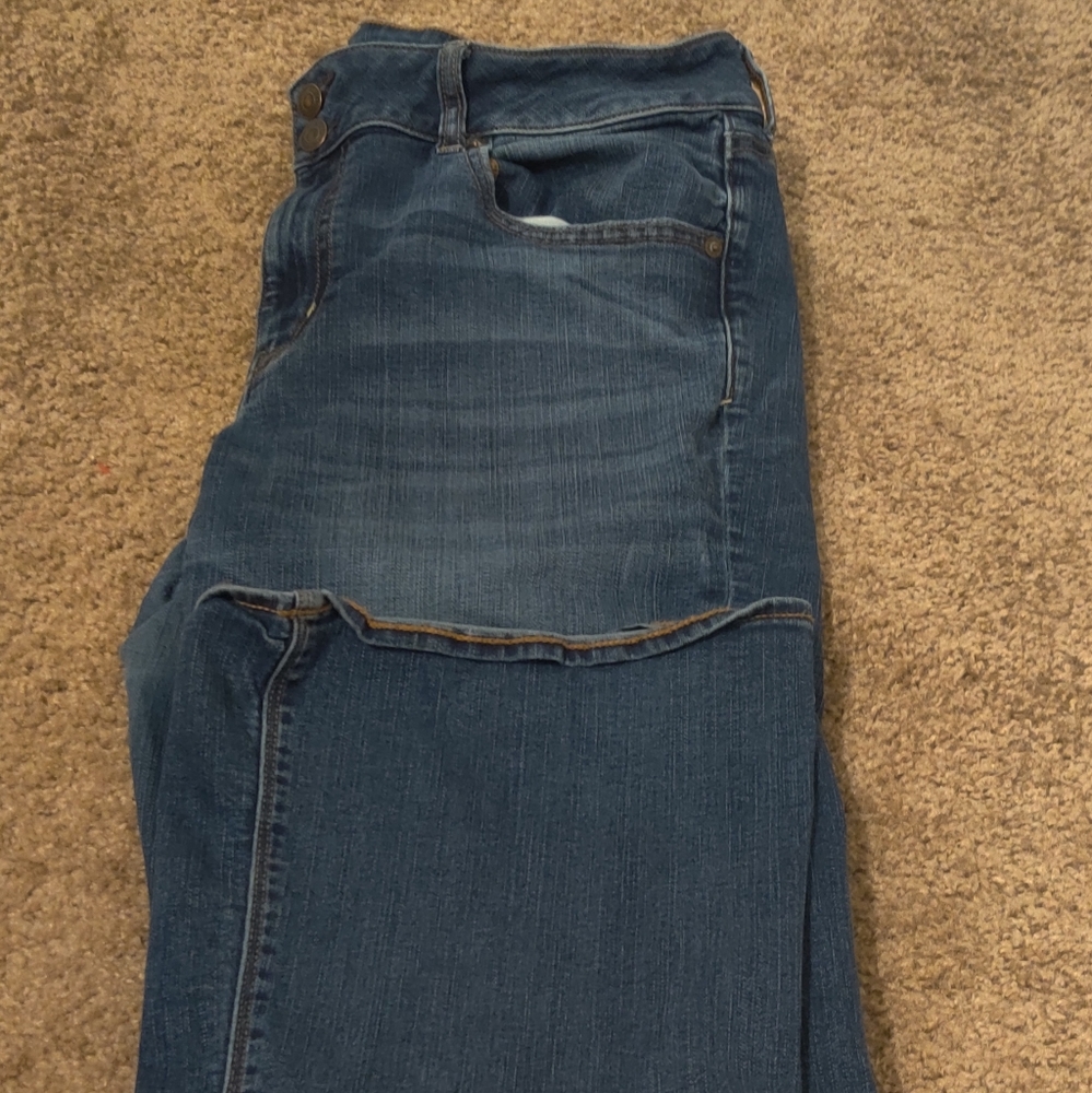 American Eagle Artist Flare 18 Short